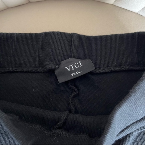Vici Collection Ribbed Biker Short - Picture 2 of 2